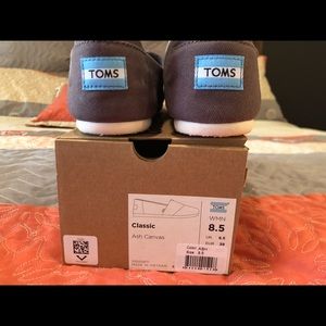 TOMS
